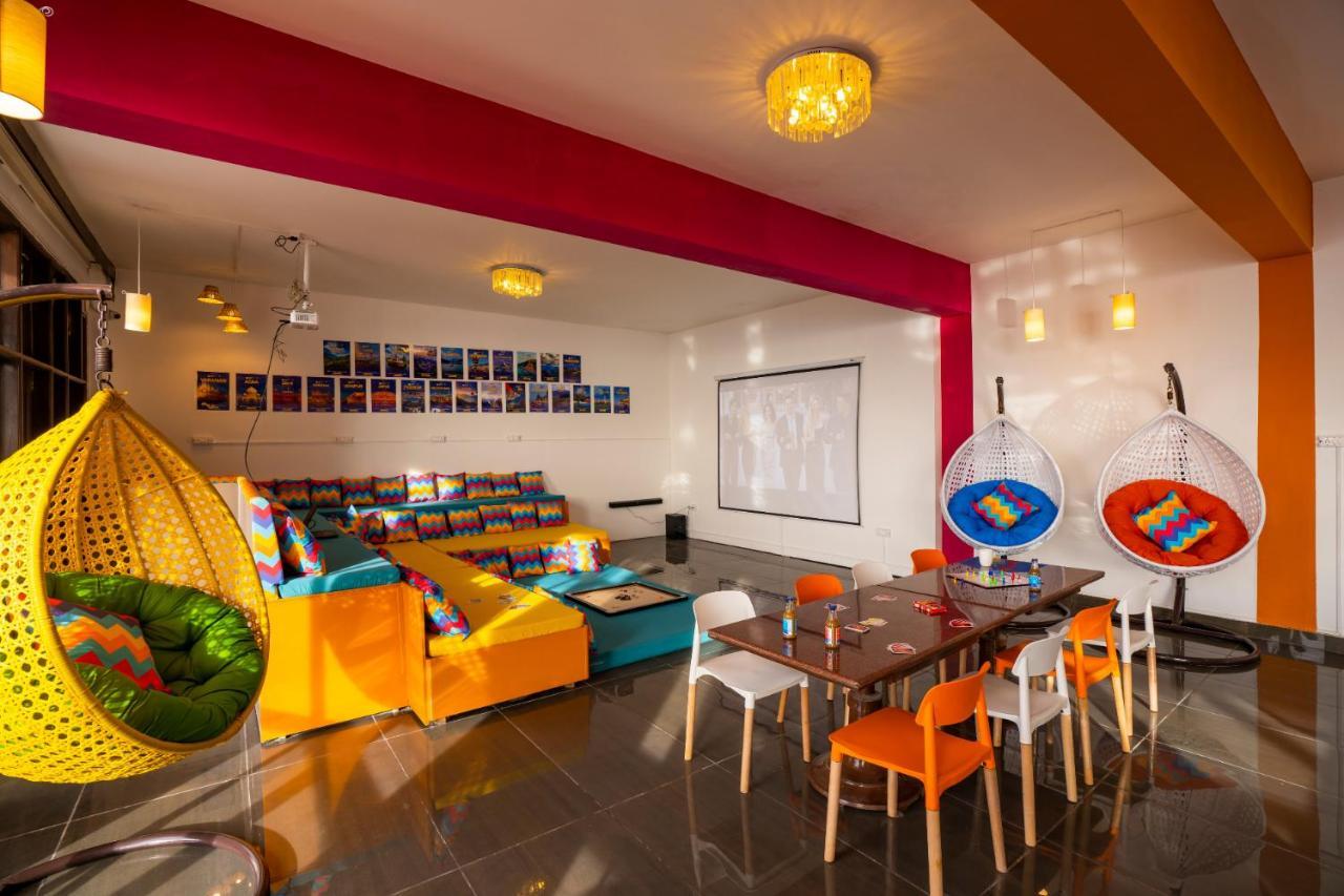 Gostops Mussoorie, Picture Palace 외부 사진